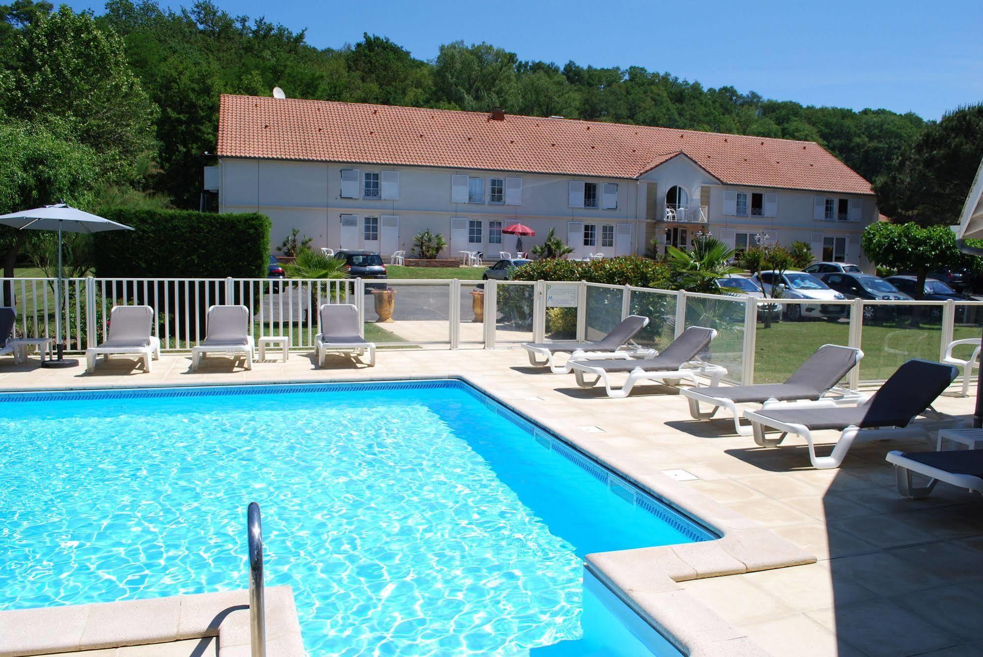 Hotel Le Relais Des Champs Eugenie-les-Bains Ngoại thất bức ảnh