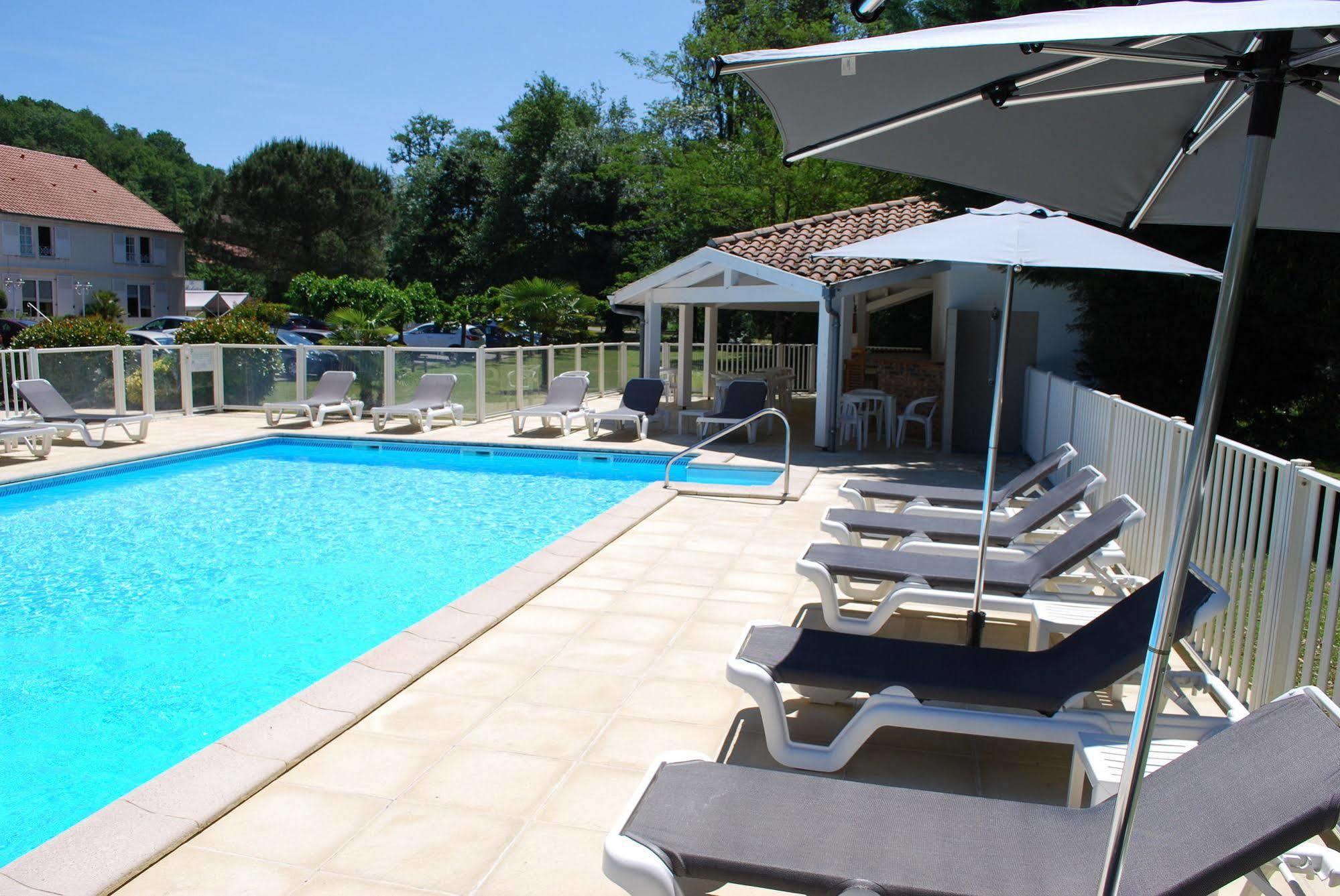 Hotel Le Relais Des Champs Eugenie-les-Bains Ngoại thất bức ảnh